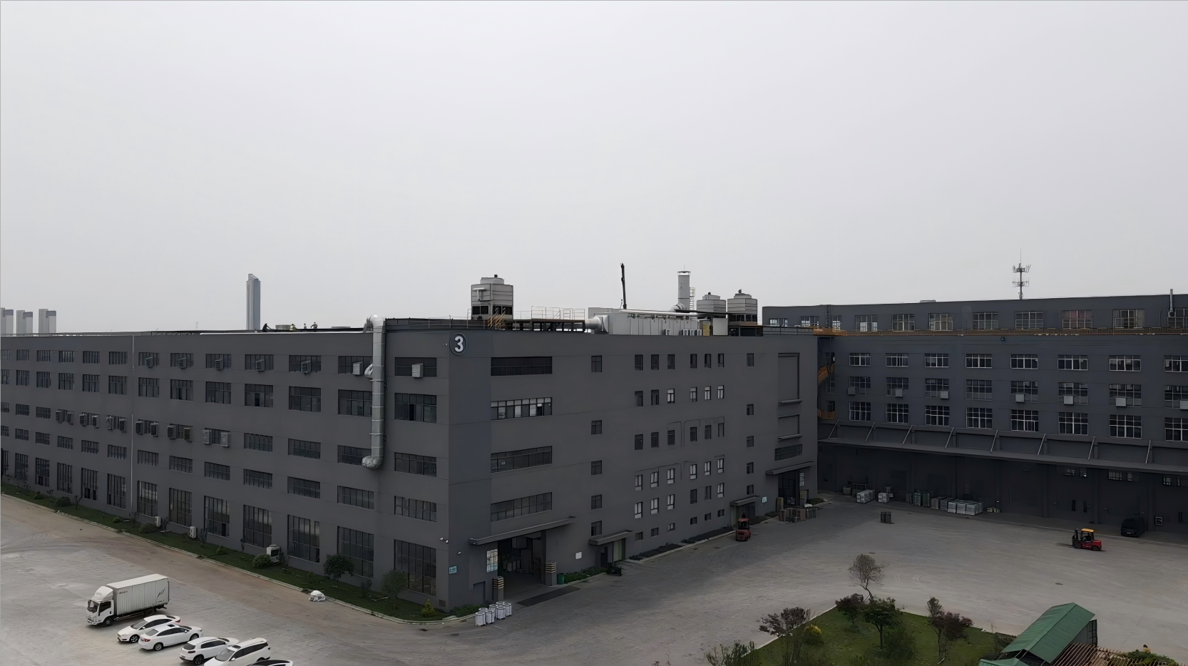 巨弘"企业社会责任报告 (2024）”